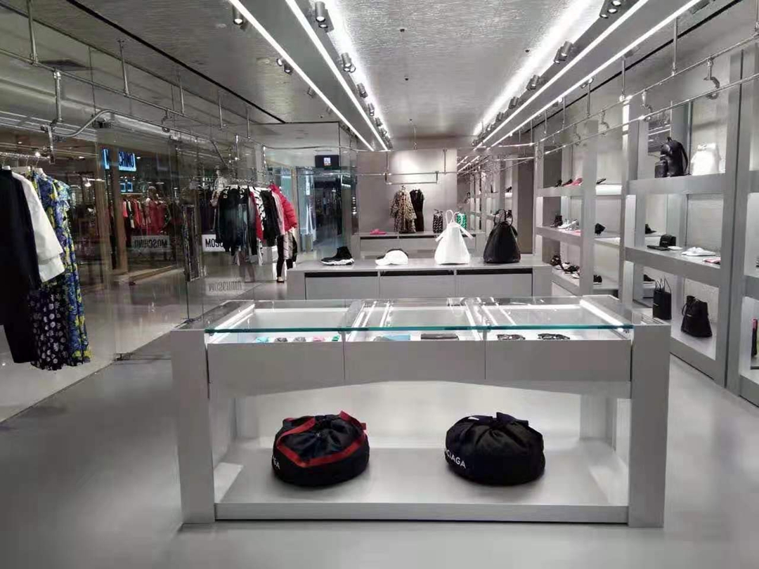 Balenciaga · 杭州大厦